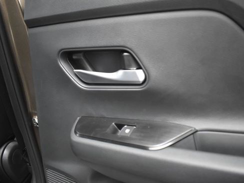 New 2026 Nissan Kicks SR w/ Illumination Package image 19