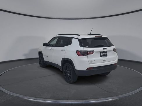 Certified 2025 Jeep Compass Latitude w/ Convenience Group AWD/4WD image 12
