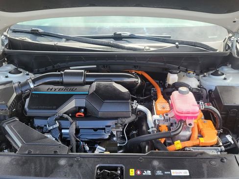 Used 2024 Hyundai Tucson Limited image 45