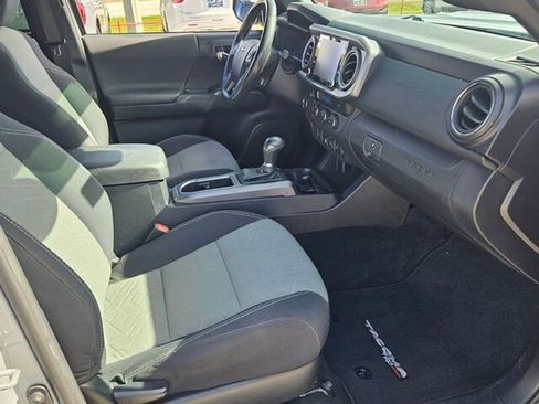 Used 2021 Toyota Tacoma TRD Sport image 13