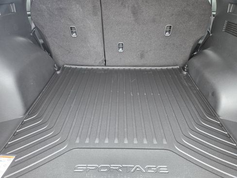New 2026 Kia Sportage LX w/ LX Convenience Package FWD image 22