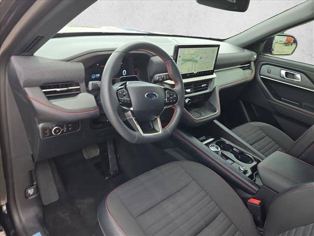 Used 2025 Ford Explorer ST-Line w/ Premium Package RWD image 10