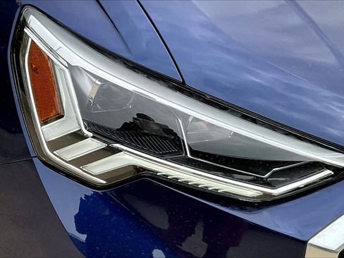 New 2025 Audi Q3 2.0T Premium Plus image 13