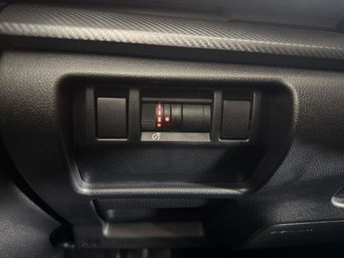 Certified 2025 Subaru Crosstrek 2.5i Limited w/ Crosstrek Mirror Package image 17