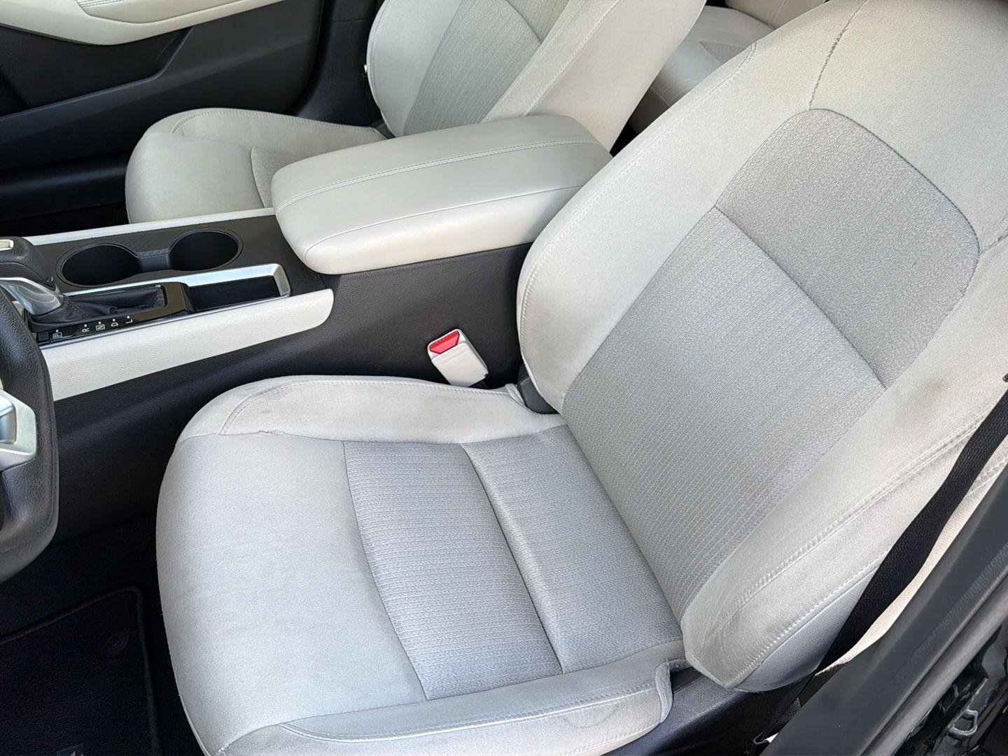 Used 2025 Nissan Altima 2.5 SV FWD image 29