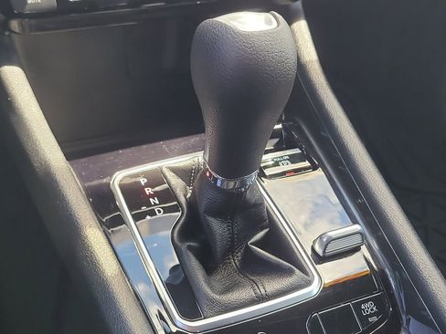 Used 2023 Jeep Compass Sport image 24