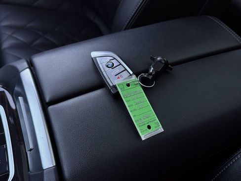 Used 2023 BMW X5 xDrive45e image 30