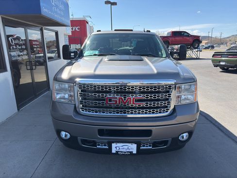 Used 2013 GMC Sierra 3500 Denali image 3