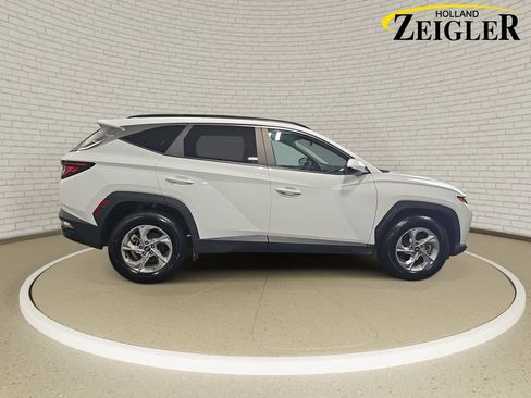 Certified 2024 Hyundai Tucson SEL AWD/4WD image 4