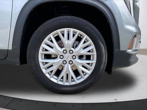 Used 2025 GMC Acadia Elevation w/ Elevation Premium Package FWD image 35