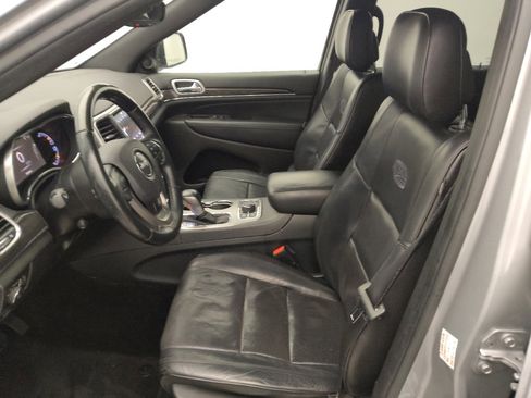 Used 2018 Jeep Grand Cherokee Overland AWD/4WD image 17