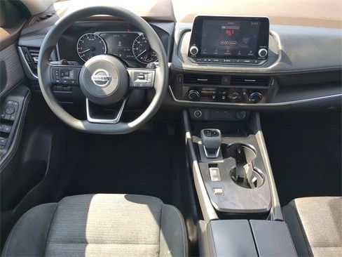 Used 2021 Nissan Rogue S image 14