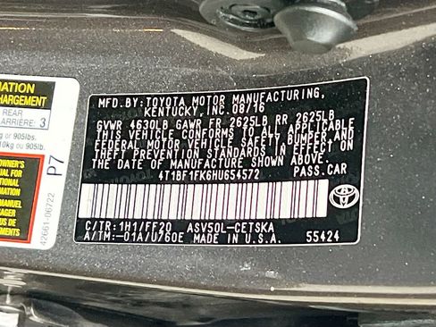 Used 2017 Toyota Camry SE image 19