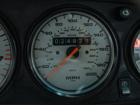 Used 1997 Porsche 911 4 Coupe AWD/4WD image 21