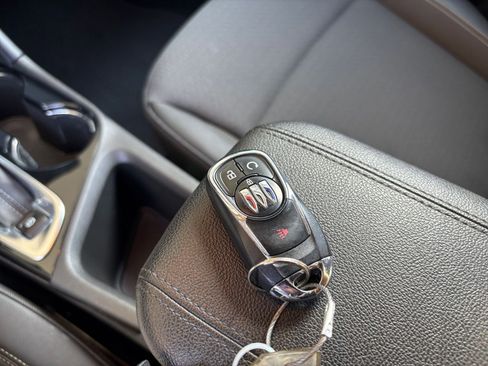 Used 2025 Buick Encore GX Preferred FWD image 24