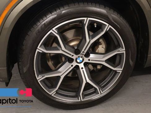Used 2022 BMW X5 xDrive40i w/ M Sport Package AWD/4WD image 7