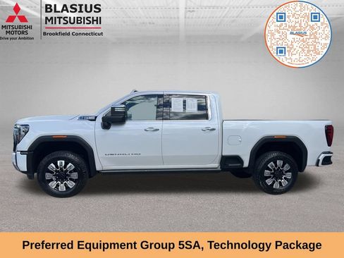 Used 2024 GMC Sierra 2500 Denali w/ Denali Reserve Package AWD/4WD image 14