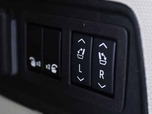 Used 2026 Cadillac Escalade Platinum Sport AWD/4WD image 16