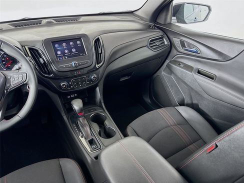 Used 2023 Chevrolet Equinox RS AWD/4WD image 23