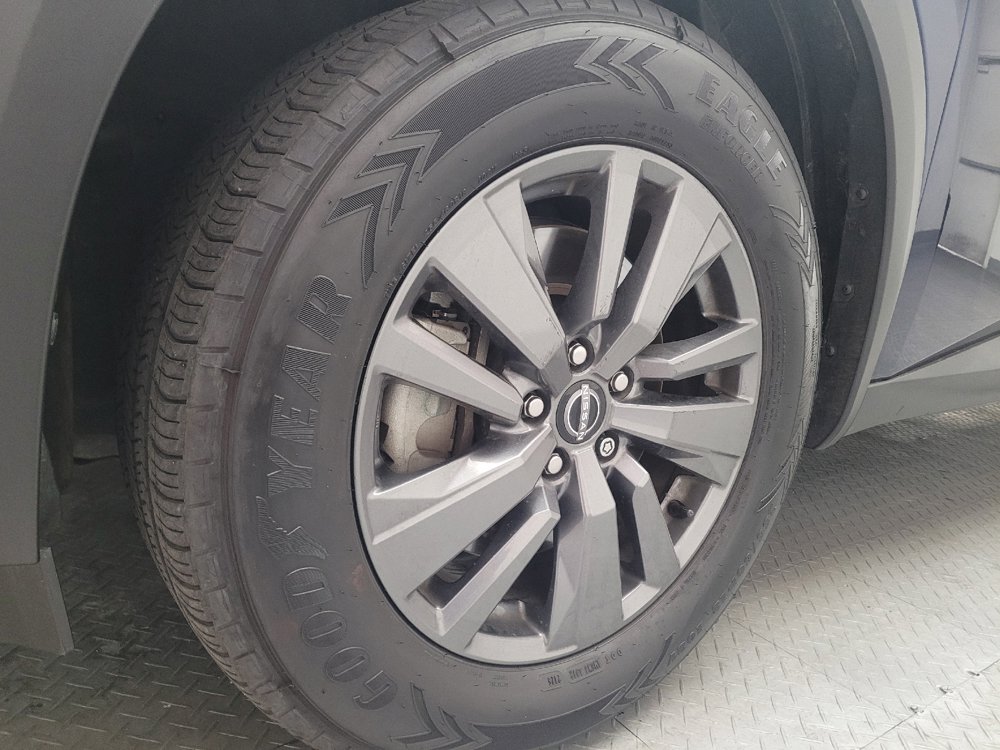 Used 2022 Nissan Pathfinder S AWD/4WD image 31