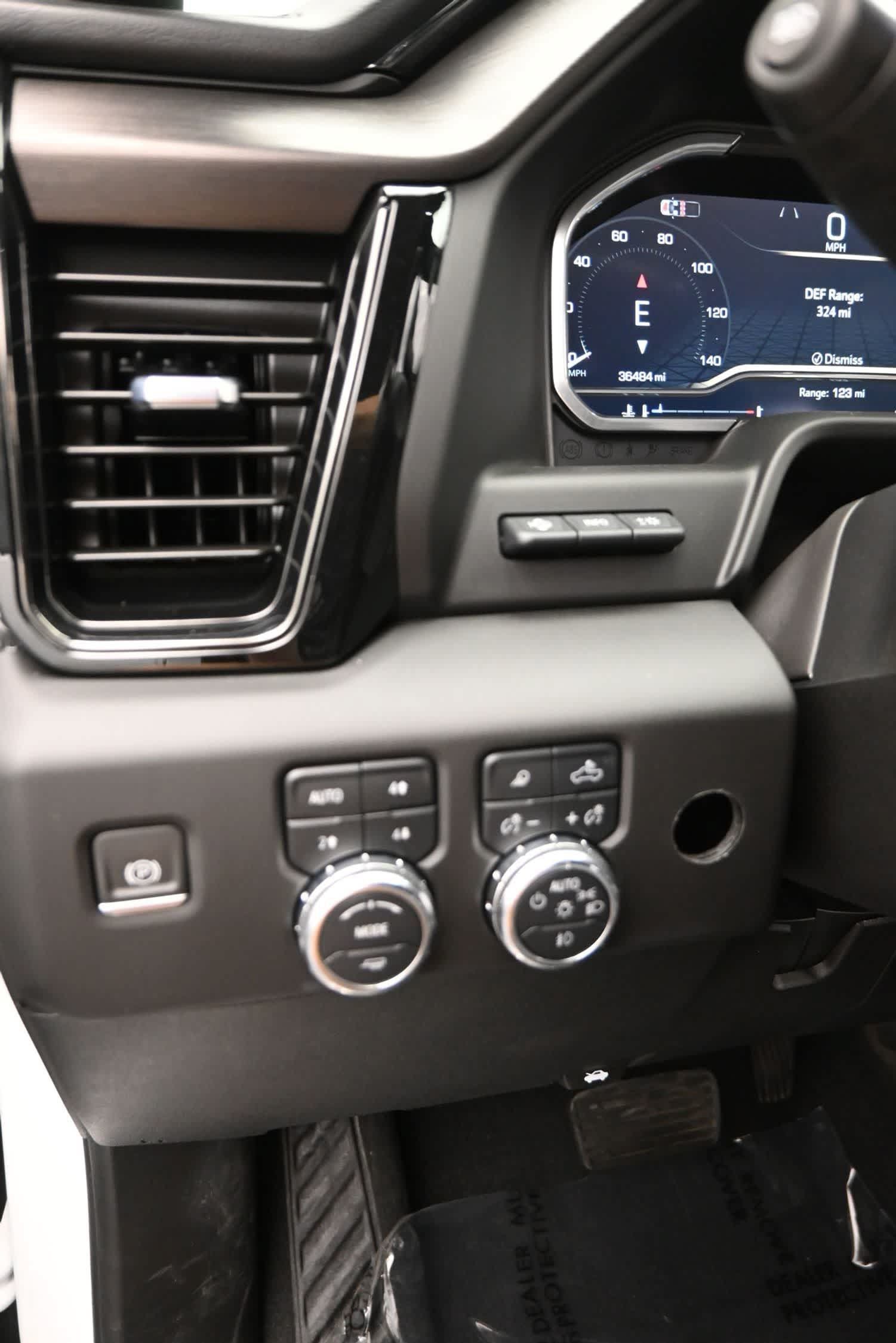 Used 2024 GMC Sierra 2500 AT4 w/ AT4 Premium Plus Package AWD/4WD image 79