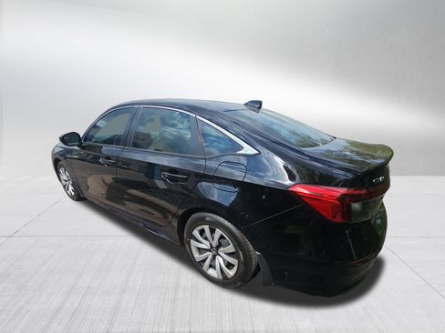 Used 2023 Honda Civic LX image 6