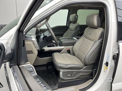 New 2025 Ford F150 Platinum w/ Equipment Group 703A Plus AWD/4WD image 11
