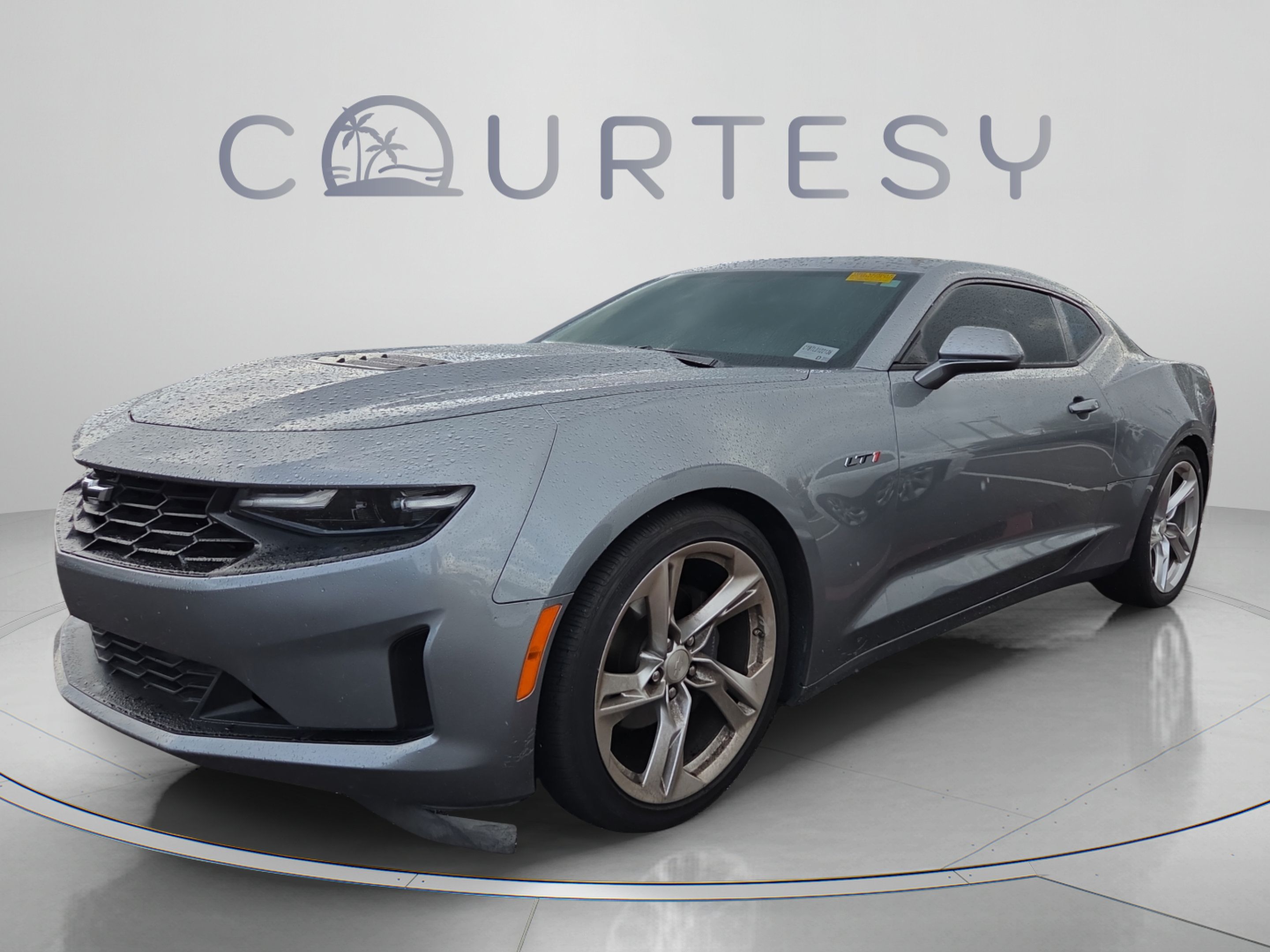 Used 2020 Chevrolet Camaro LT RWD image 1