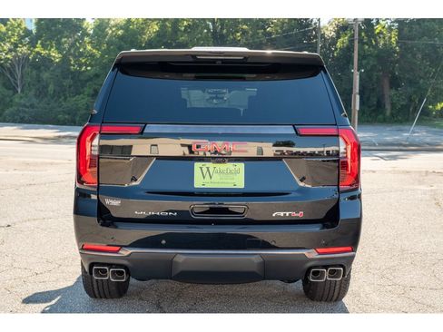 New 2026 GMC Yukon AT4 Ultimate w/ LPO, Floor Liner Package AWD/4WD image 7