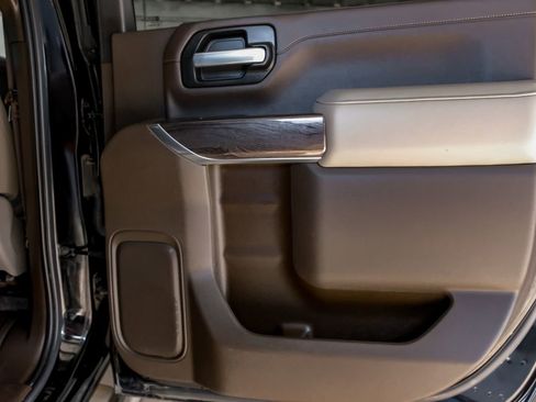 Used 2020 Chevrolet Silverado 2500 LTZ AWD/4WD image 44