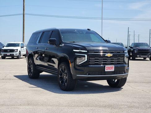 New 2026 Chevrolet Suburban High Country AWD/4WD image 2