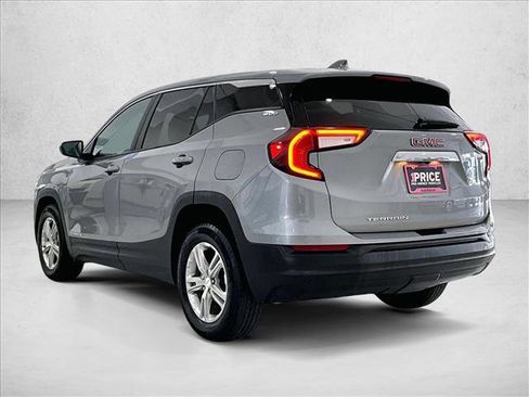 Used 2023 GMC Terrain SLE FWD image 13