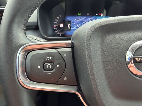 Used 2024 Volvo XC40 B5 Plus w/ Protection Package AWD/4WD image 29