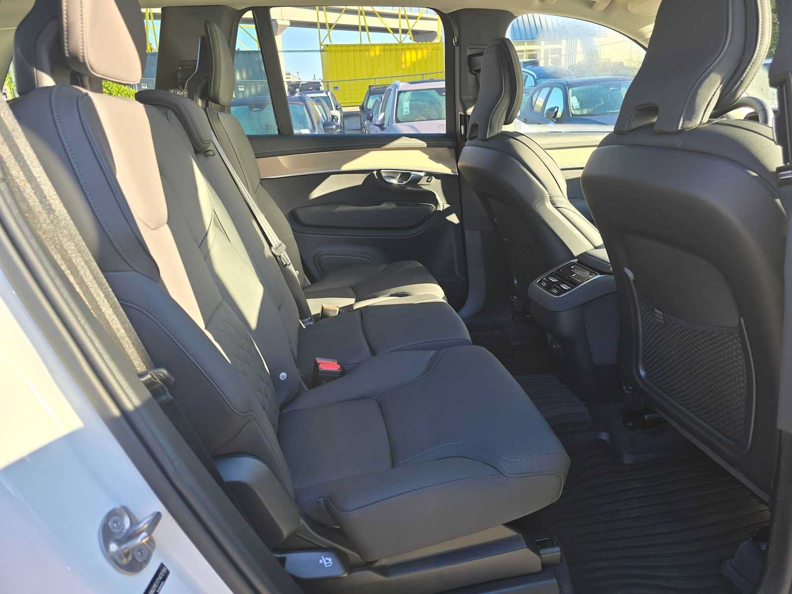 Used 2026 Volvo XC90 B6 Plus w/ Protection Package AWD/4WD image 12