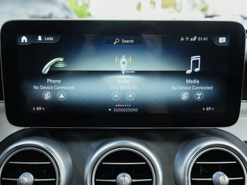 Used 2022 Mercedes-Benz GLC 300 image 13