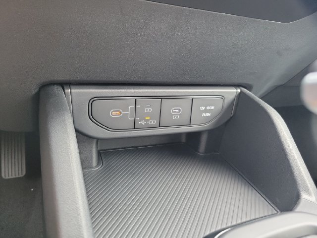 New 2026 Kia K4 FWD image 21