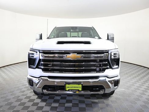 Used 2024 Chevrolet Silverado 2500 LTZ w/ LTZ Plus Package AWD/4WD image 11