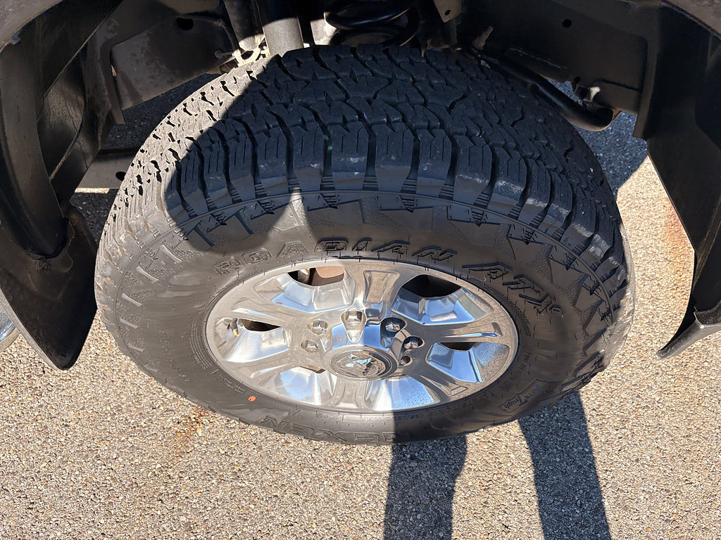Used 2024 RAM 3500 Big Horn w/ Level 2 Equipment Group AWD/4WD image 12