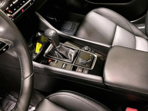 Used 2025 MAZDA MAZDA3 s FWD image 17