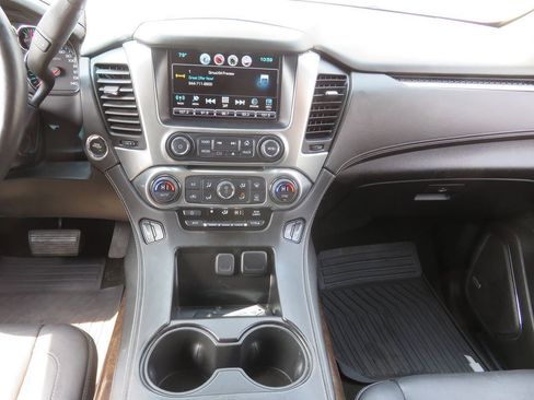 Used 2016 Chevrolet Tahoe LT w/ Luxury Package AWD/4WD image 16