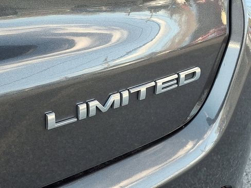 Certified 2024 Jeep Compass Limited image 29