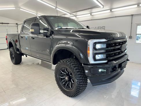 Used 2024 Ford F250 Lariat w/ Lariat Ultimate Package AWD/4WD image 3