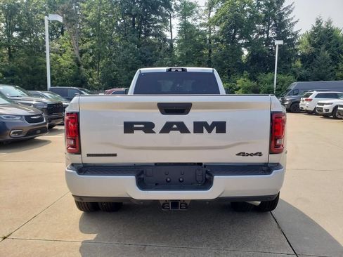 New 2026 RAM 3500 Big Horn AWD/4WD image 5