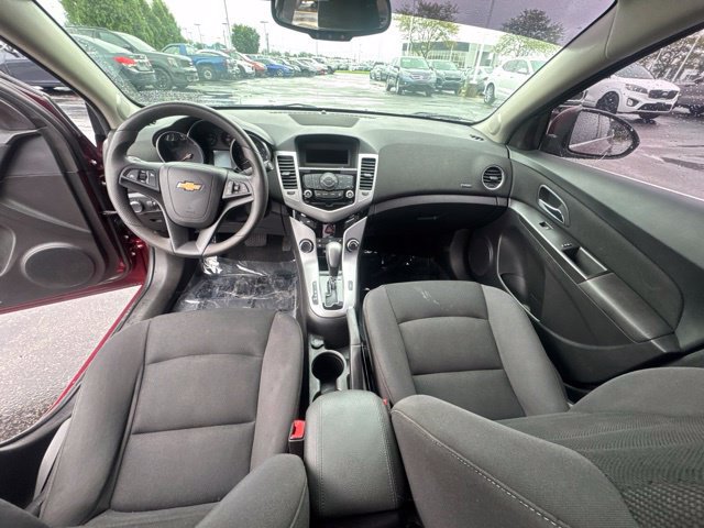 Used 2016 Chevrolet Cruze LT FWD image 14