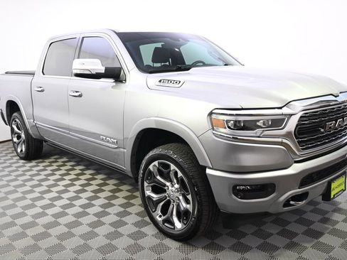 Used 2022 RAM 1500 Limited w/ Body Color Bumper Group AWD/4WD image 8