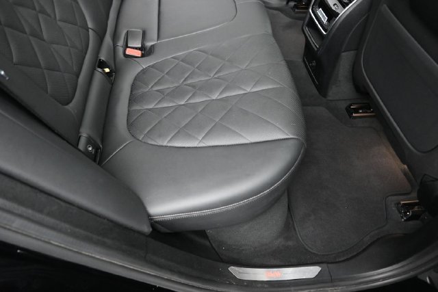 Used 2023 BMW X5 xDrive40i w/ Premium Package AWD/4WD image 27