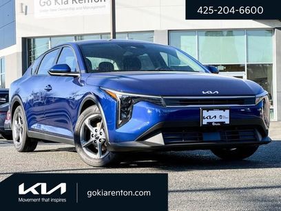 New 2025 Kia K4 LXS