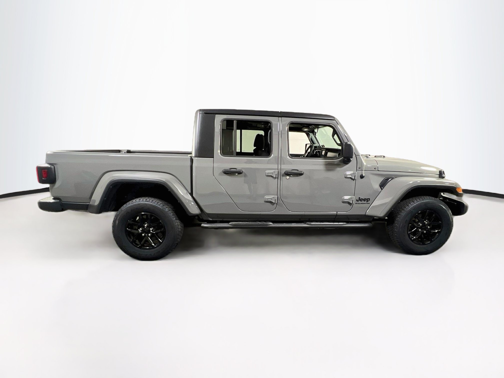 Used 2023 Jeep Gladiator Sport AWD/4WD image 4