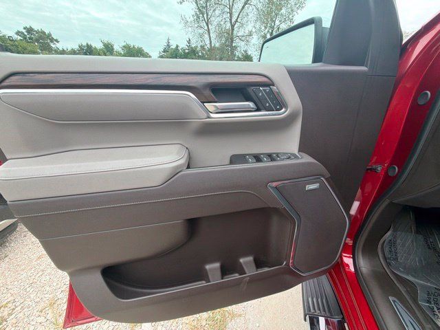 Used 2025 GMC Sierra 1500 SLT w/ SLT Premium Package AWD/4WD image 18