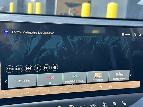 New 2026 Nissan Leaf Platinum+ w/ Cargo Package (Platinum+) image 22